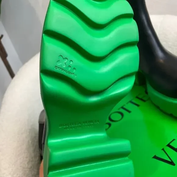 Bottega Veneta FLASH CHELSEA BOOTS - Picture 3 of 4